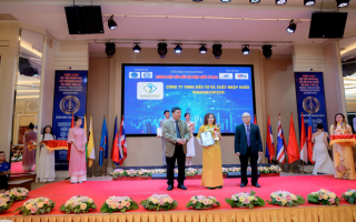 Yến Sào – Đông Trùng Hạ Thảo Vinagreentech vinh dự đạt giải thưởng TOP 10 Thương hiệu tiêu biểu hội nhập Quốc tế